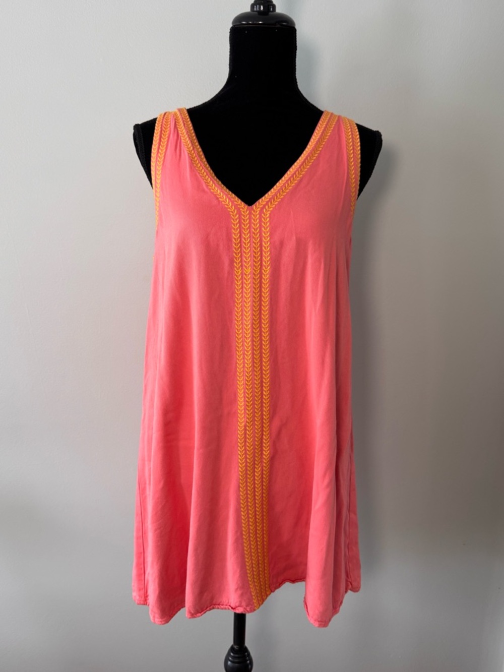 Lulus Mini Dress Women’s Medium Embroidery Details
